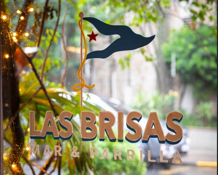Identidade do Las Brisas na entrada, Real Parque
