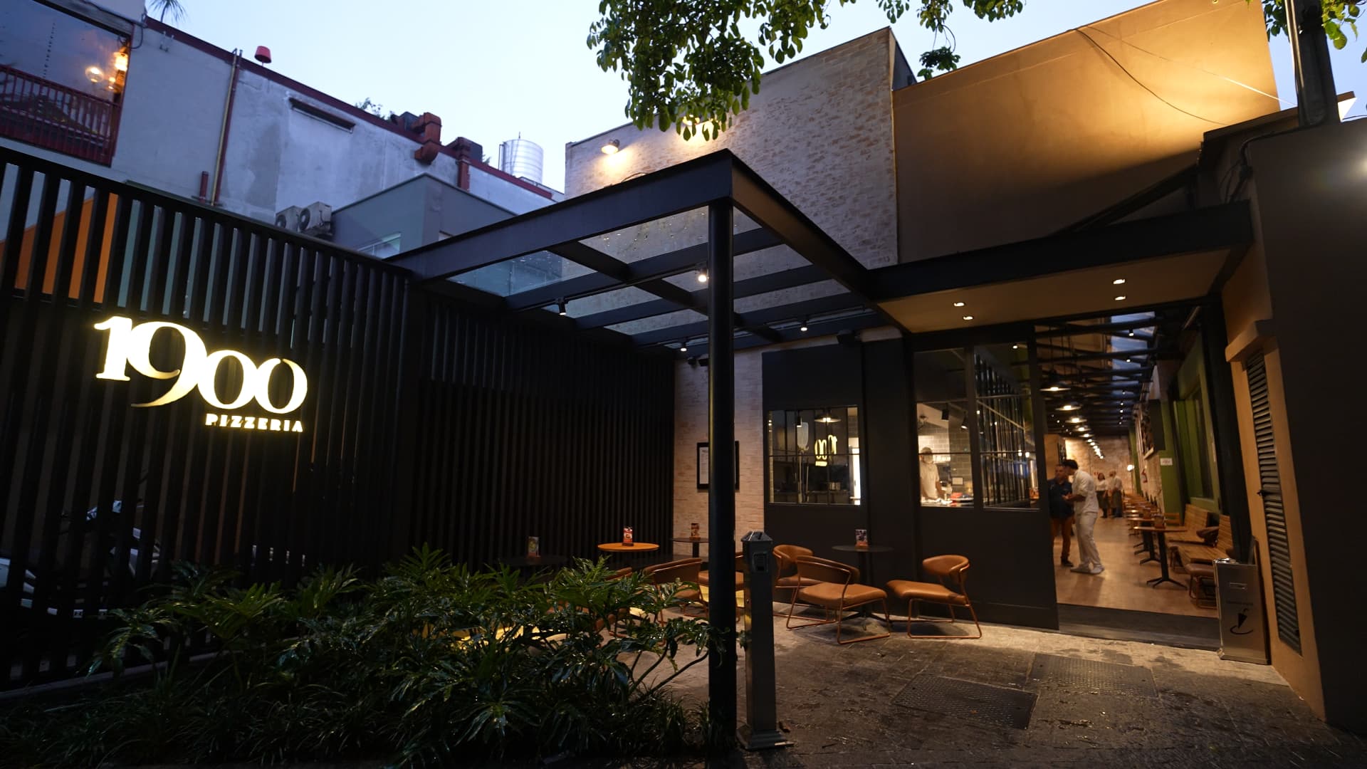 Fachada da 1900 Pizzeria, Pinheiros